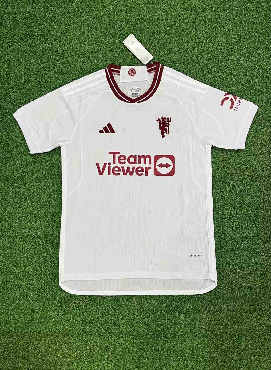 Glazeroutjersey's tweet image. GIVEAWAY 🚨 

Fancy Winning This New Third Shirt Courtesy Of Footkithub.com 🤩

To Enter Simply 👇🏼 

1️⃣Follow Us @Glazeroutjersey 
2️⃣Retweet This Tweet 

Winner Announced Tomorrow Evening, Good Luck 🤞🏼