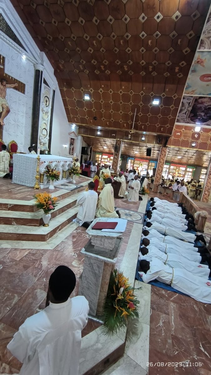lawrenceobasi's tweet photo. What a moment during the Diaconate/Priestly Ordination of Holy Ghost Fathers @St.Albert Catholic Church, Uniben Ugbowo. https://t.co/CossN0wn6x