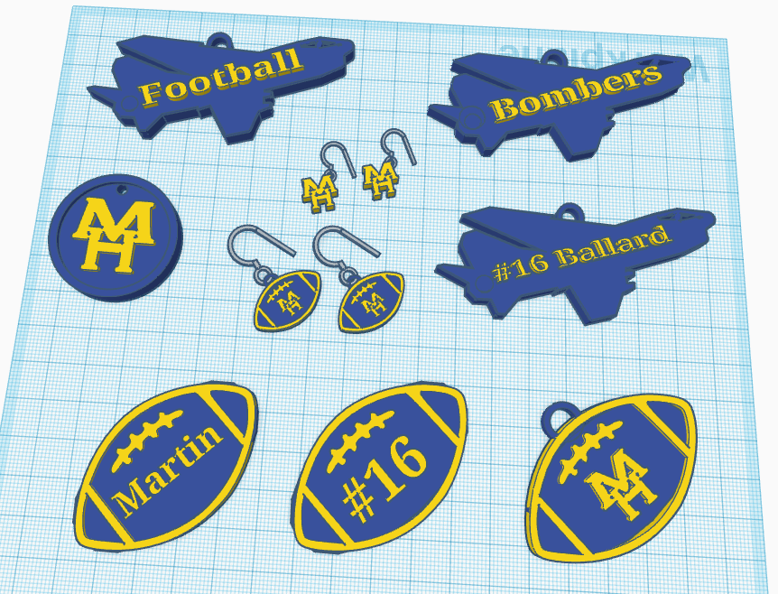 bits_mhhs's tweet photo. 3D-printed keychains, earrings, and necklace charms.  The options are endless.  All items are customizable by name, number color, and size. Prices vary by size and number of items purchased, though, most are between $3 and $5.  More sports are available.  @MHHSFBall @BombersMh https://t.co/sQS76JUxH1
