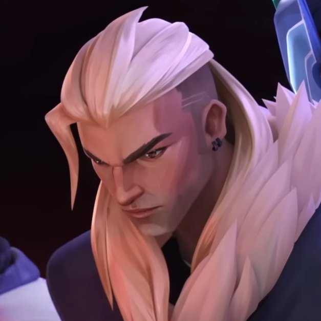 EVERYBODY SHUT UP!!!! HE'S THINKING!!!!