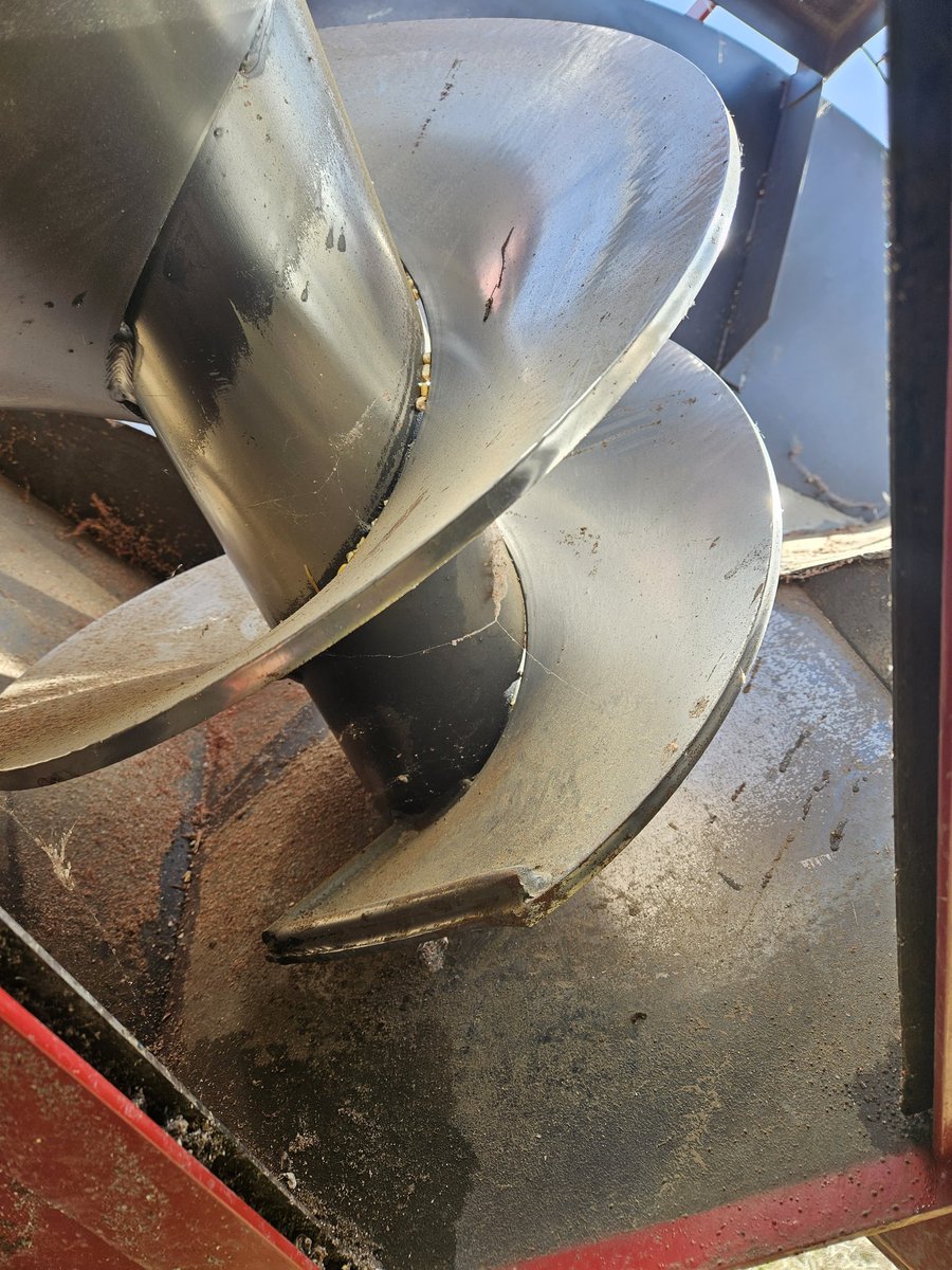 rickbayer6's tweet photo. 2020 J &amp; M 1122  grain cart. 1150 bushel capacity. Only used one season. 20" front fold unload auger with hydraulic tilt end. 3 ag-cam cameras, 1250 Firestone tires, large 1000 pto, scale, and tarp. Like new. $79,000 obo. Call Russ 402-260-0318 https://t.co/E0ke8XFFEE