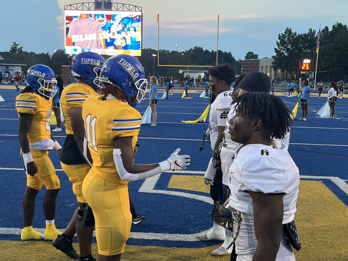 Whitehaven at Tupelo. Whitehaven players refuse to shake hands lol #djpreps