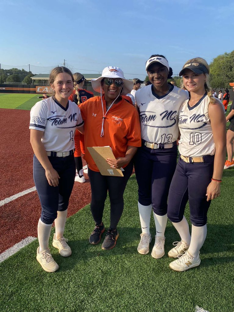 JaidynHarris41's tweet photo. Had a great time at @GoCamelsSB today. Thank you @TrenaPrater, @Meg_Hill22, and @E_Arevalo27 for putting on an amazing camp. I learned so many things and can’t wait to come back.
@TeamNCBaylog16U https://t.co/BvAKL0IERK