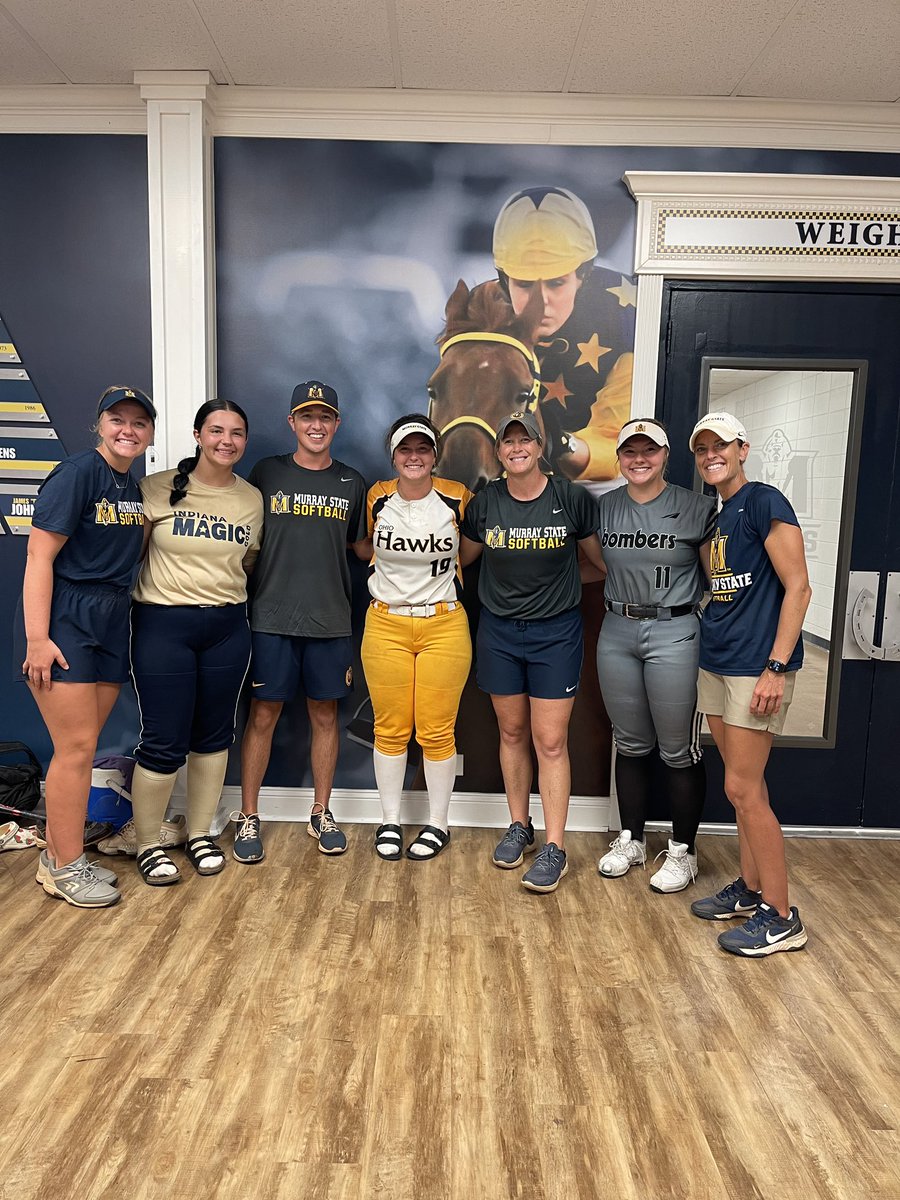 A great day at camp! Go Racers💛💙 <a href="/CombsMyrissa/">Myrissa Combs</a> <a href="/karlyegraber/">Karlye Graber</a> <a href="/CoachGill_MSU/">Ashley Gilland</a> @CoachZack_MSUSB <a href="/RacersSoftball/">Murray State Softball</a>