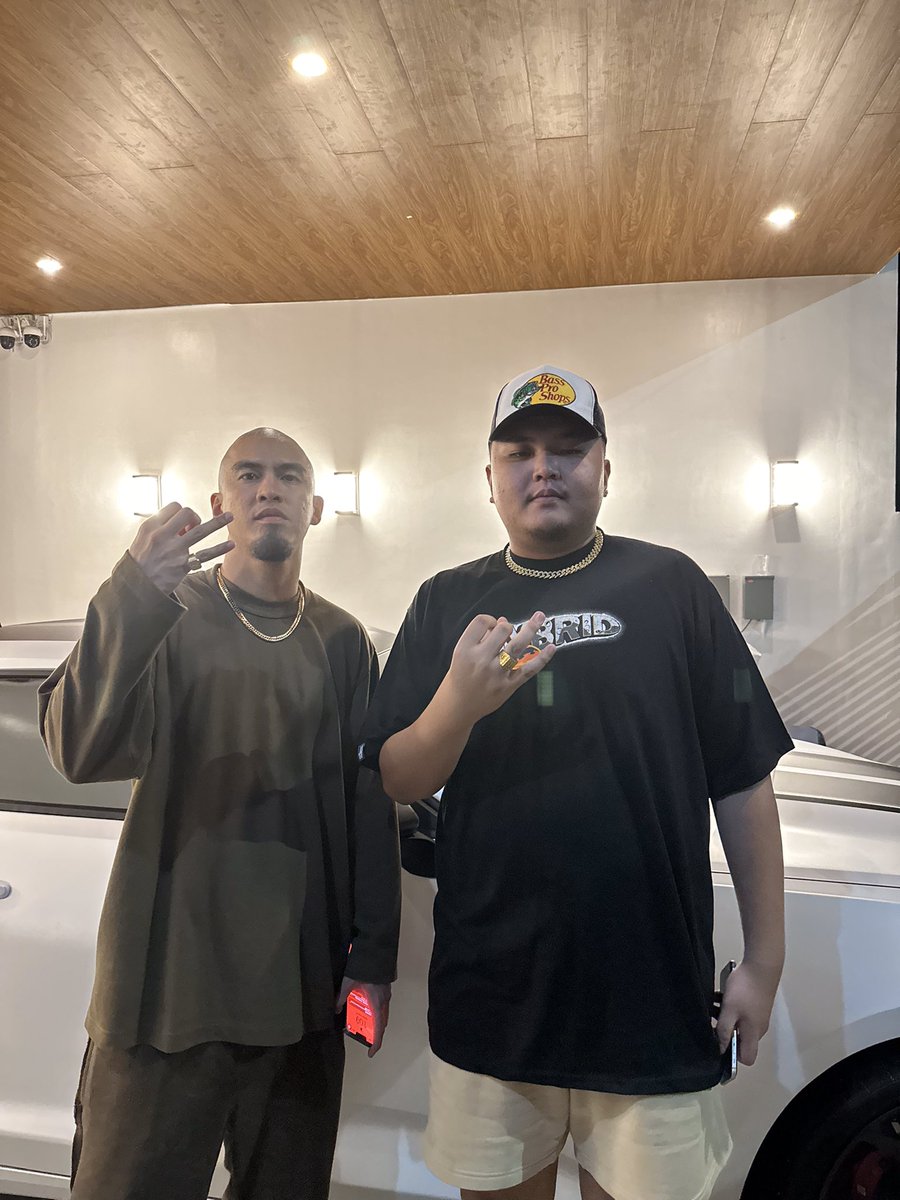 daikincredible's tweet photo. 🔱 x 2joints #dailyflight #mnla #hybridclothingco #whattanight ⛽️🤞🏽 https://t.co/nIqX4SRiJB