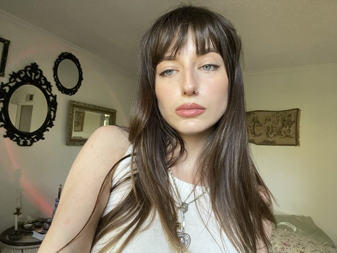 i look kinda stinky and thats ok ❤️🫂 https://t.co/o5t3cid1NZ<a href="/tag/mvsales"class="tags"><span>#mvsales</span></a>