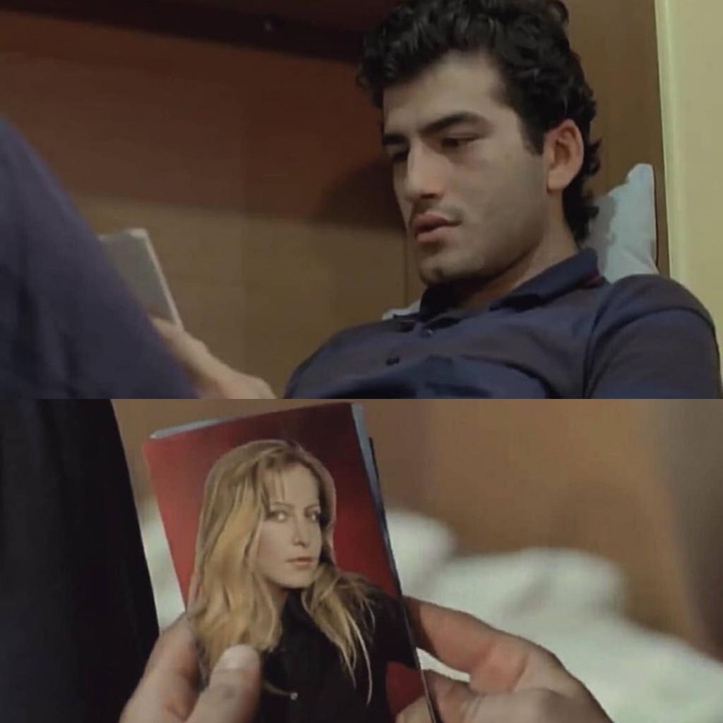 saat gecenin 3'ü,
yine aynı karın ağrısı.