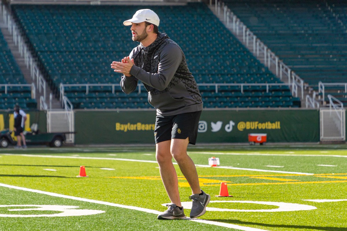 Rhett Holcomb tweet media