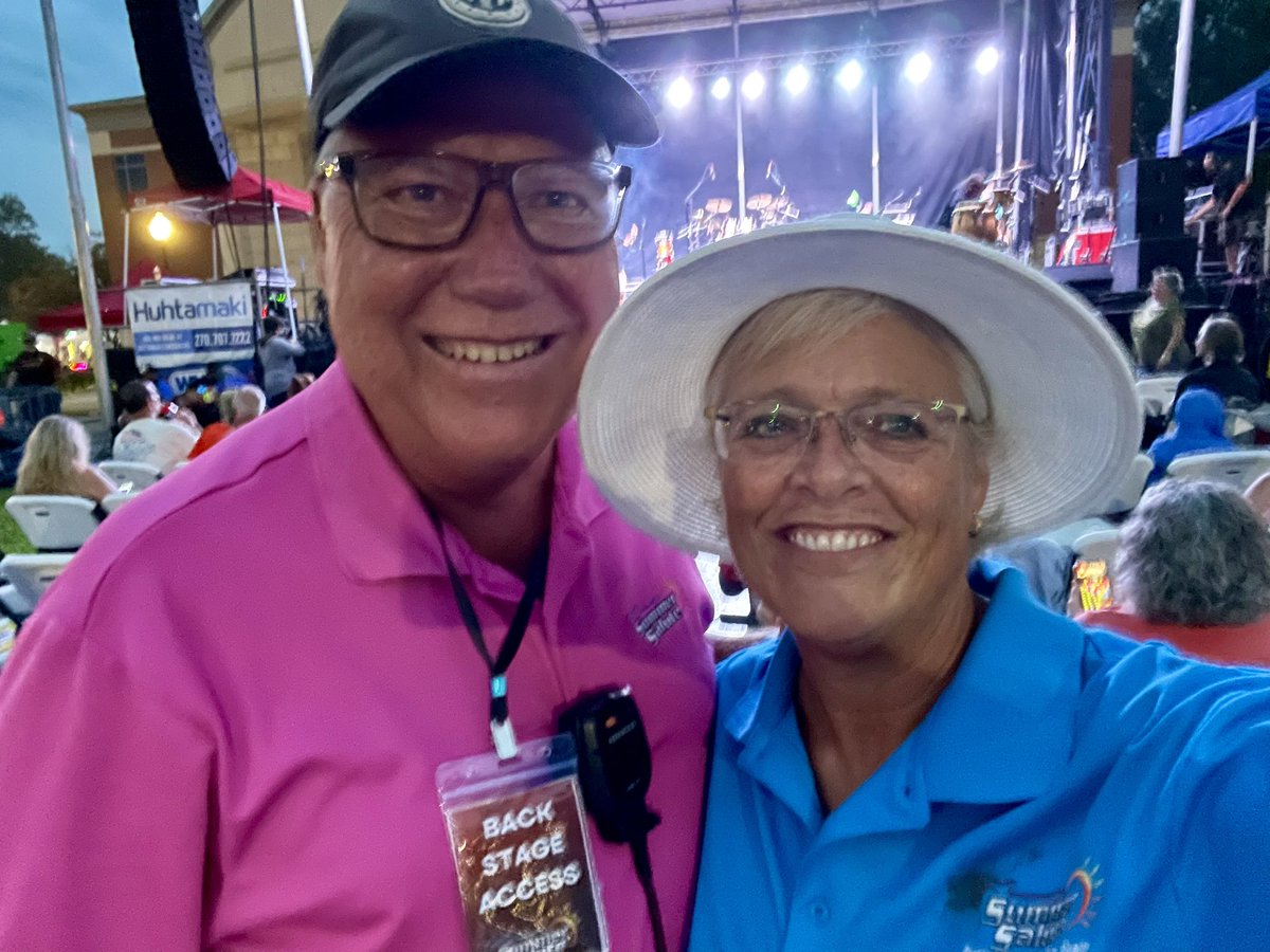 KRPS's tweet photo. @KRPS @hoptownparks @summersaluteky awesome second day at #summersalute in #hopkinsvilleky a little rain can’t dampen the festivities when #jimmychurchband and #thecommodores are here! https://t.co/zunwVZzj95