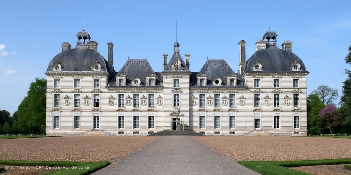 フランス観光局 (@explorefrancejp) on Twitter photo ロワール地方ポンルヴォワで、U15の7人制ラグビー国際大会 ラグビーヘリテージカップ <a href="/rhc2023/">Rugby Heritage Cup Pontlevoy 2023</a> が9月2日~7日に開催🏉
記念すべき第一回大会となる会場は、1034年創設のポンルヴォワ修道院。
周辺は観光地として有名なシャンボール城、シュヴェルニー城が佇む風光明媚なエリアです🏰
#ExploreFrance ロワール地方ポンルヴォワで、U15の7人制ラグビー国際大会 ラグビーヘリテージカップ <a href="/rhc2023/">Rugby Heritage Cup Pontlevoy 2023</a> が9月2日~7日に開催🏉
記念すべき第一回大会となる会場は、1034年創設のポンルヴォワ修道院。
周辺は観光地として有名なシャンボール城、シュヴェルニー城が佇む風光明媚なエリアです🏰
#ExploreFrance