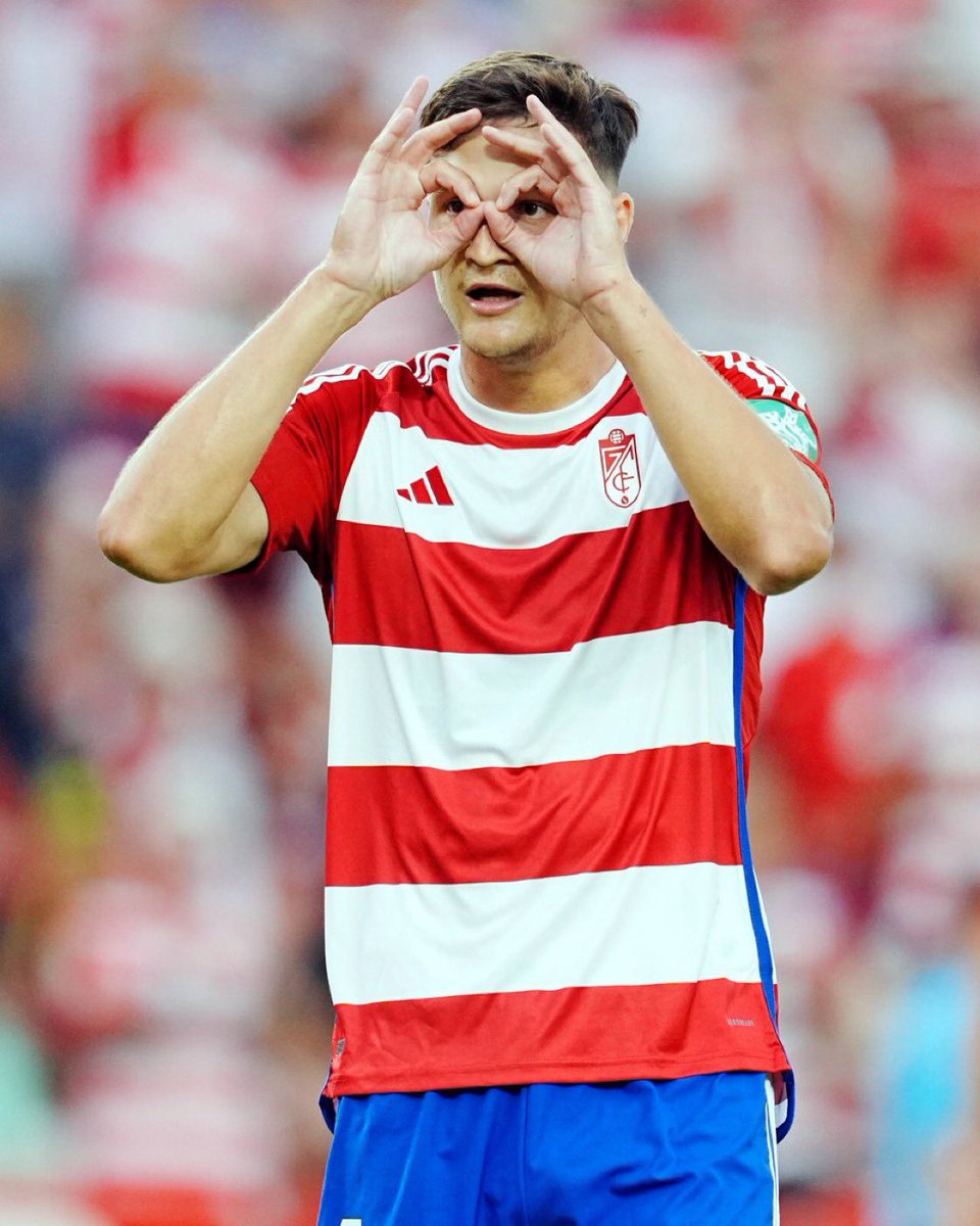 Orgullo de equipo, orgullo de afición.

¡Vamos a por más todos juntos!

❤️🤍