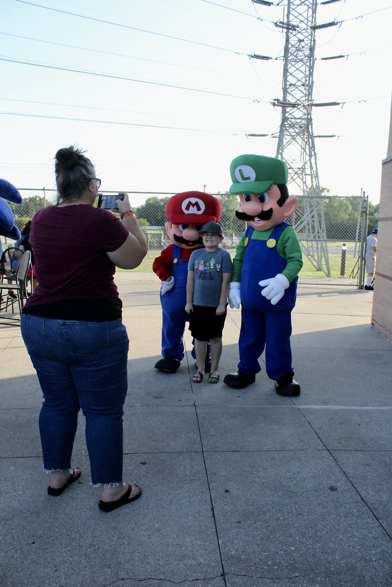 WCThunderBolts's tweet photo. Check out some pictures from our Video Game Night last night! We had special guests Mario, Luigi & Sonic! Thanks to all the fans who came out and get ready for another amazing Bolts night with our Super Mega Fireworks! #VideoGameNight #MarioBros #Sonic #ThunderBolts #WCTB https://t.co/BV5dDUFxd9
