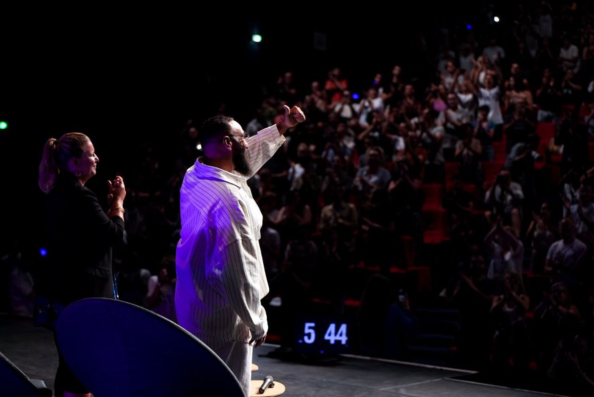 Mathilde Panot tweet media