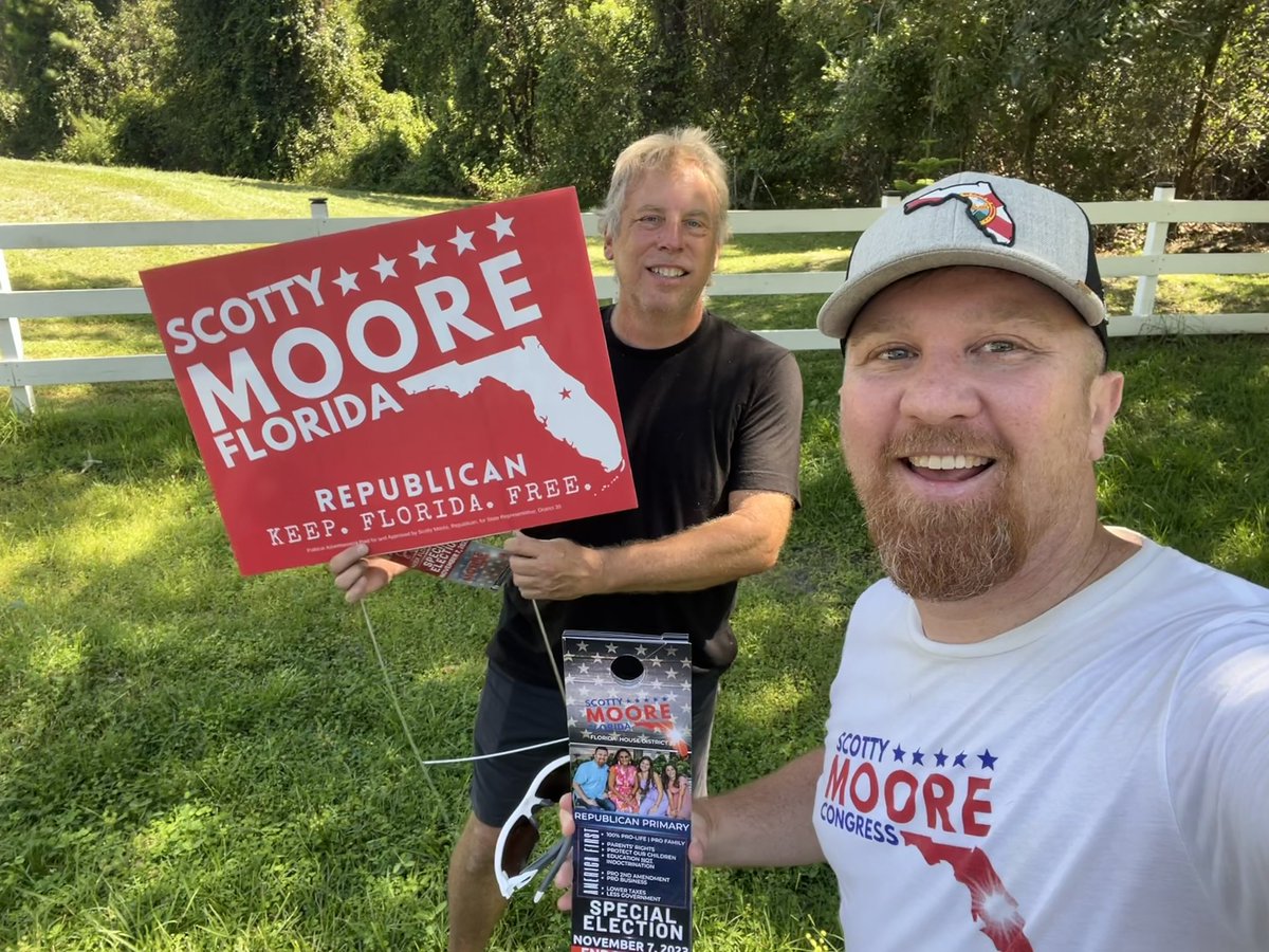 ScottyMoore4FL's tweet photo. Team Scotty was in full effect this morning door knocking. We are working to beat the establishment and tap into the grassroots passion. Join us and be part of Team Scotty today. https://t.co/ocF7Jr0myO