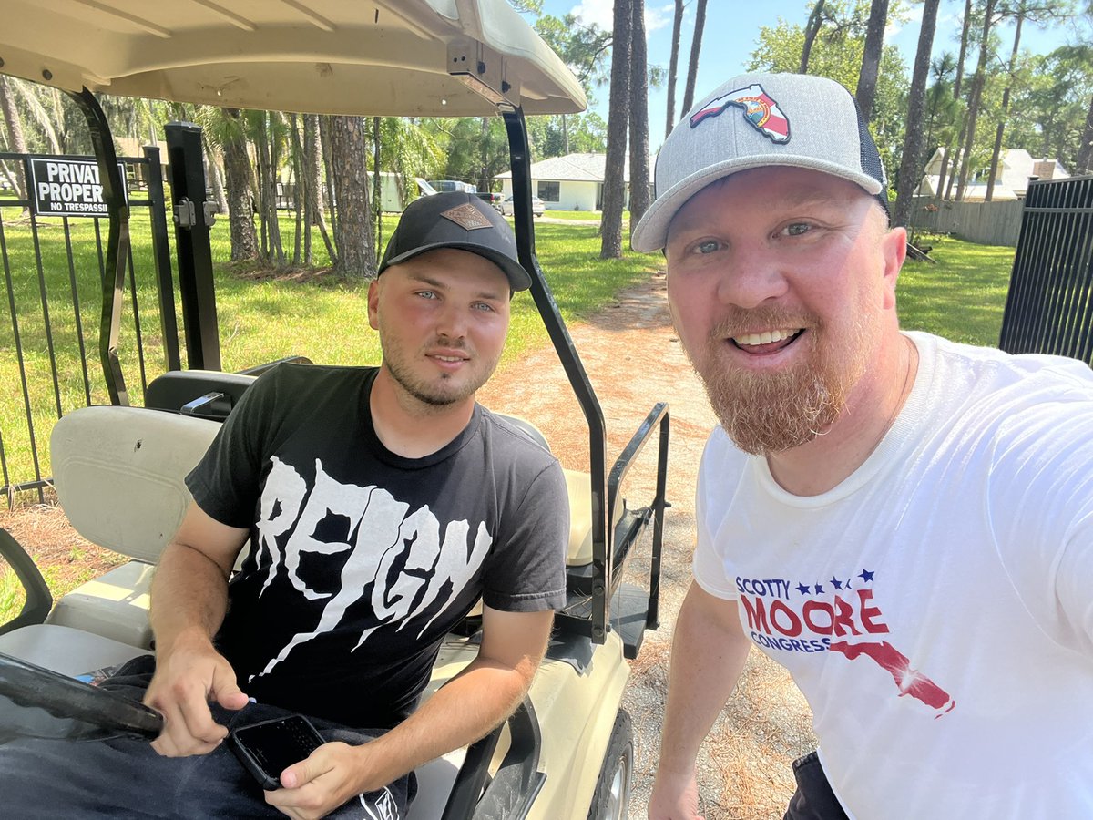 ScottyMoore4FL's tweet photo. Team Scotty was in full effect this morning door knocking. We are working to beat the establishment and tap into the grassroots passion. Join us and be part of Team Scotty today. https://t.co/ocF7Jr0myO