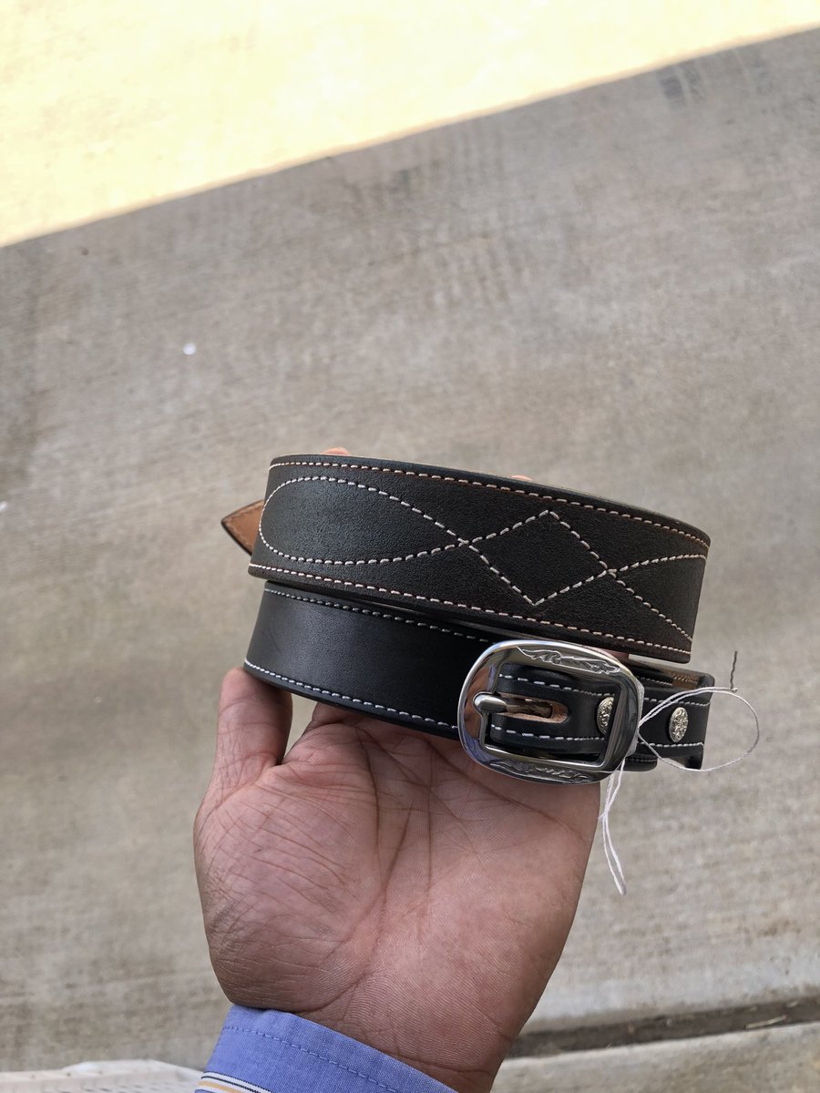 LopezAidan's tweet photo. I have one floral 4” claw hair clip available as well as two belts sizes 31” and 44” from buckle fold to center hole. Message me if you’re interested! https://t.co/xMZF9v0jKS