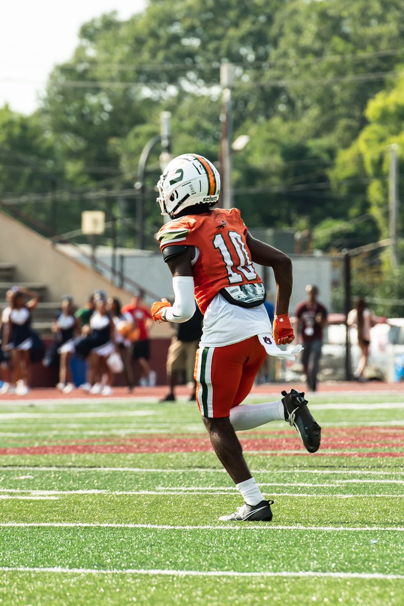 Ryan J 🧤 tweet media