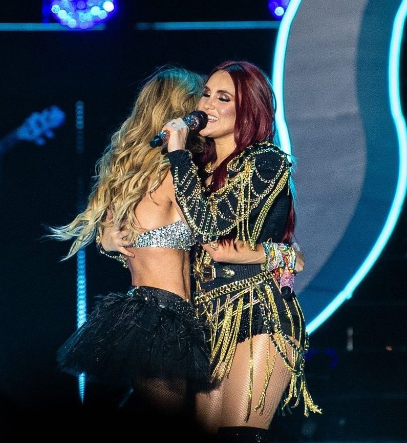 gabiii_cris's tweet photo. Essas coisas que me quebra ❤️😭 https://t.co/pNOxZw4j8k
