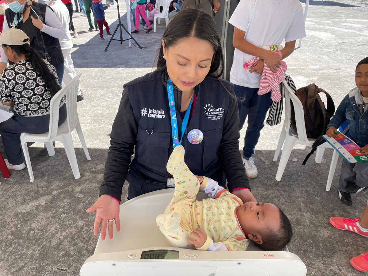 InfanciaEc's tweet image. ¡Las Caravanas #InfanciaConFuturo siguen recorriendo el 🇪🇨!

Hoy en #Pifo, #SantaIsabel y #Mejía se realizaron 983 atenciones enfocadas en mujeres embarazadas, niños y niñas menores de 2 años.

#NuestroTrabajoContinúa