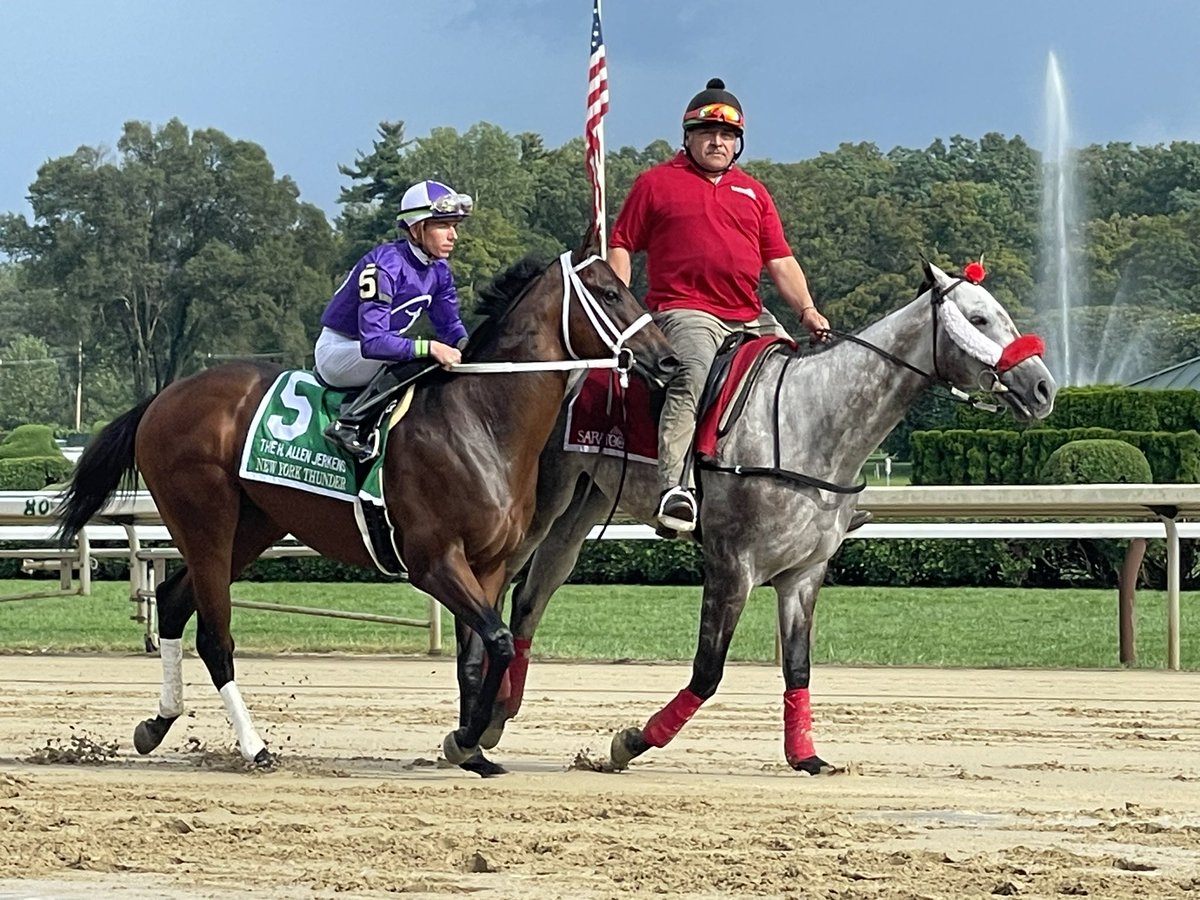 NEW YORK THUNDER, un velocista que nunca se dejó ganar … batallador que llevará su invicto en nuestros corazones de 5-5, un Grado 1 sin dudas … nuestras palabras de condolencias para el trainer <a href="/RacingDelgado/">Delgado Racing</a> así como para sus propietarios y a todo el equipo de cuadra.