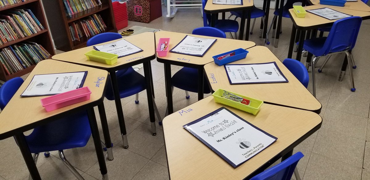 FLEsecondgrade2's tweet photo. First 2 weeks gave gone very well!!! Busy bees! 🤗❤🙏🐝😊💯 https://t.co/8oRDFcwQOL