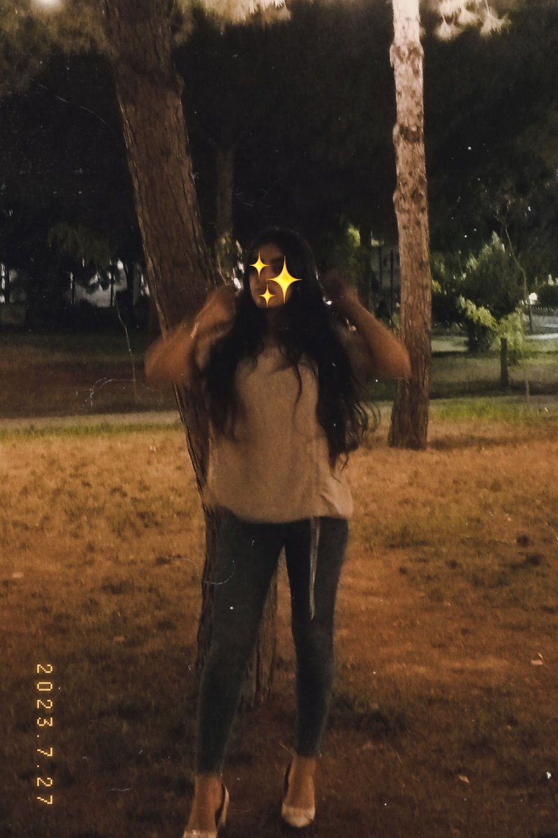 afroyella's tweet photo. August🖤 https://t.co/FdZXLcS0OS