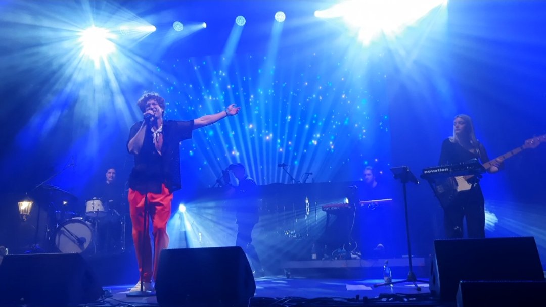 MrsManchester02's tweet photo. Endlich, endlich 🥹!! wieder #Donskoymusic 🫶 live!
24, #BMBMS und #Robbedme 🙌 live, liebs sehr 🤩!
Und die neuen Songs sind so unfassbar gut, Daniel!! 🤯 M.E.G.A.!!
@DanielDonskoy #unstoppable 🫶🚀 https://t.co/m4eUEHNN4u