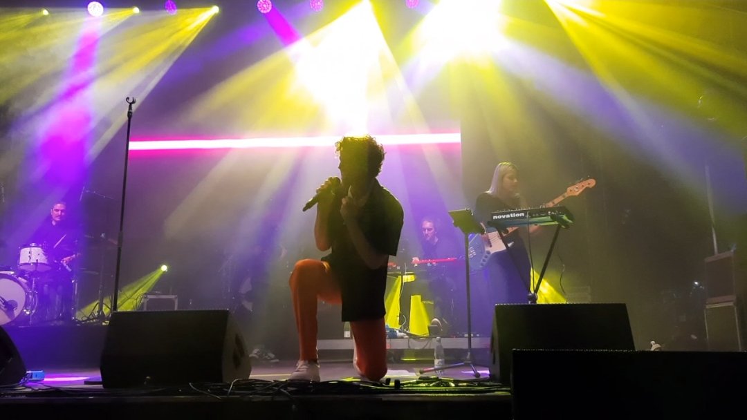 MrsManchester02's tweet photo. Endlich, endlich 🥹!! wieder #Donskoymusic 🫶 live!
24, #BMBMS und #Robbedme 🙌 live, liebs sehr 🤩!
Und die neuen Songs sind so unfassbar gut, Daniel!! 🤯 M.E.G.A.!!
@DanielDonskoy #unstoppable 🫶🚀 https://t.co/m4eUEHNN4u