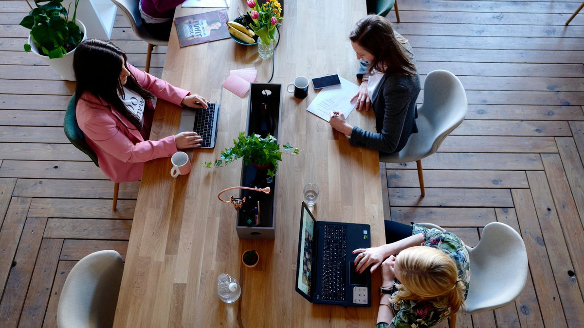 SpaceTogetherCO's tweet photo. Space sharing is a game-changer for businesses and entrepreneurs in the ever-evolving professional landscape.

Our latest blog post, "Space Sharing 101," delves into the benefits of shared spaces.

Check it out: https://t.co/oJH3W40tIQ

#OfficeSpace #BusinessDoneBetter #SpaaS https://t.co/aXiu8u5Bor