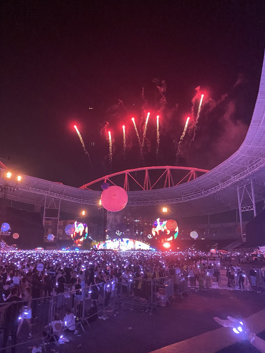 coldplaybrasil's tweet photo. Cinco meses do segundo show do Coldplay no Rio de Janeiro. Quem viveu sabe 🩷
#coldplayrio #coldplayrj https://t.co/zm9mEp6z2M