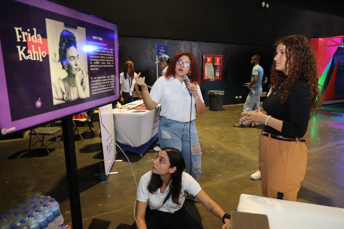 midespanama's tweet photo. ¿Realidad social o Red social?
A través de su stand, la @uippanama hizo un llamado a los jóvenes a tener cuidado sobre las interacciones en redes sociales.
#TransformandoMentes #FestivalJuvenil
#PanamáSigueCreciendo🇵🇦 https://t.co/bBZYaRcRdT