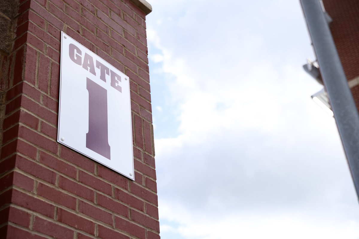 CvilleTigersFB's tweet photo. ⏳

📍 Campbellsville, Kentucky 
🆚 @UPIKEFOOTBALL
🕐 7 p.m. ET
📺 https://t.co/zyiHLYwA9Q
📊 https://t.co/IQWtekjlLa
#️⃣ #TigerUp https://t.co/xPk557uWzm