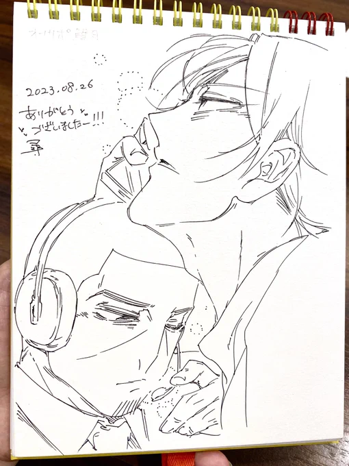尋さん(@taz_netaba)、よーけんさん(@yokn_tg )に遊んでもらいました💪🏽神たちにスケブ描いてもらって幸せです🙏
ナマの絵の魅力すごい…!楽しかった〜!
🫡掲載許可済 