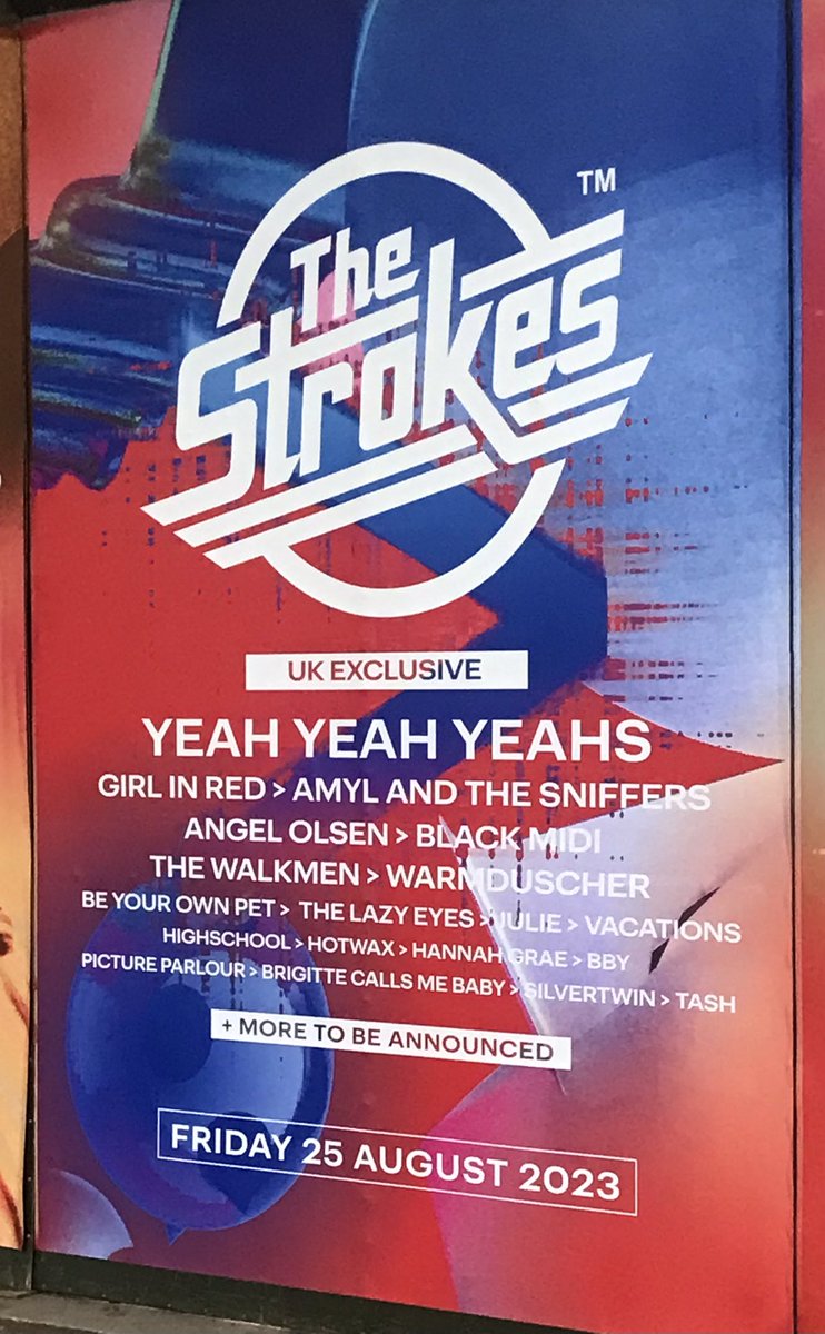 DonChecco's tweet image. The pouring rain at @allpointseastuk brings the curtain call on this year’s Festival Season. Grand Finale with @thestrokes #IsThisIt #ThisisIt #VictoriaPark #EastLondon