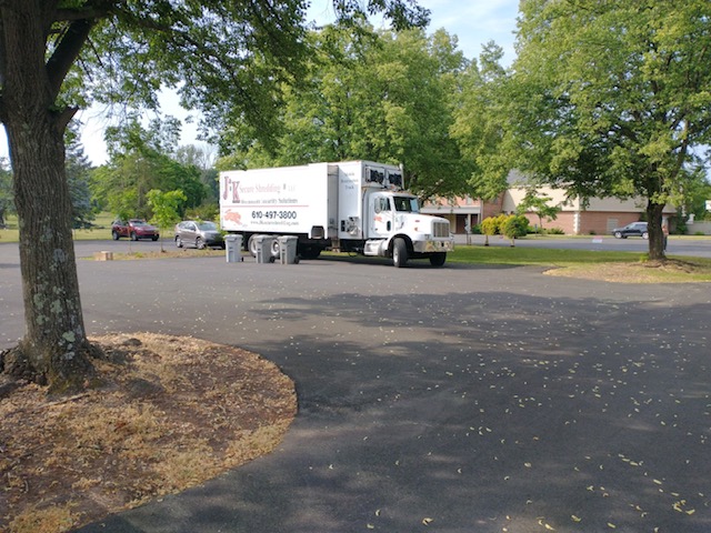 JK_trashremoval's tweet photo. Photos from the shred event held earlier this summer at the Kirk & Nice Funeral Home, Plymouth Meeting, PA. What a picture perfect day! To schedule your community shred event, give us a call (610) 674-6373.
#shredevents #secureshredding #JandK #JKsecureshredding #communitycounts https://t.co/dSSjwr4jeG