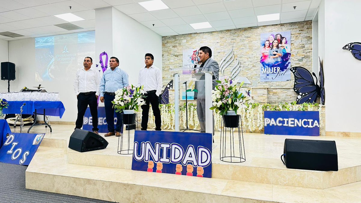 bellyjeff's tweet photo. Todos decimos #enditnow #rompiendoelsilencio y 3 personas más para el reino de Dios!!!! #DistritoNortePhoenix @AZConference 🙌🙏👍 https://t.co/8xZy9xvaze