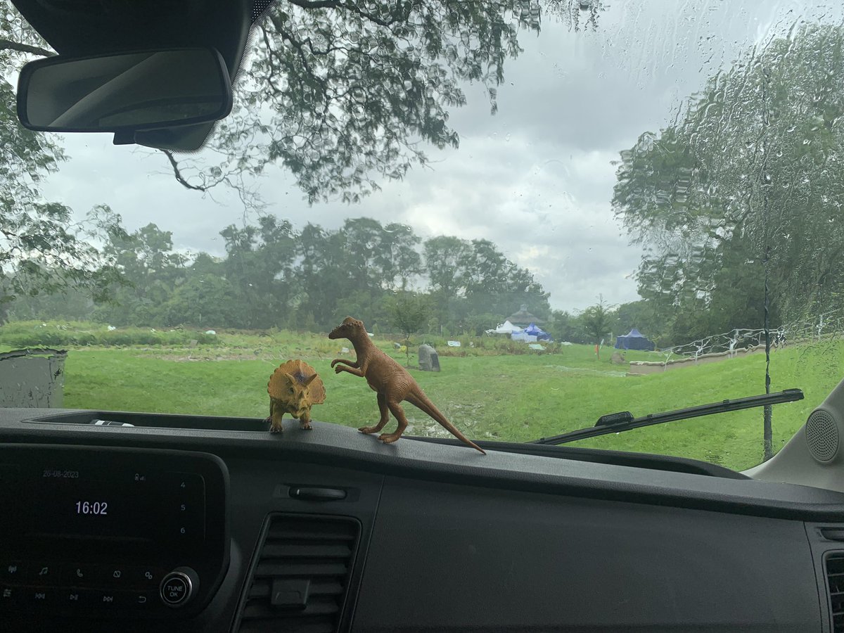 Sandi’s dinosaurs patiently waiting for the rain to stop! #bardbustour