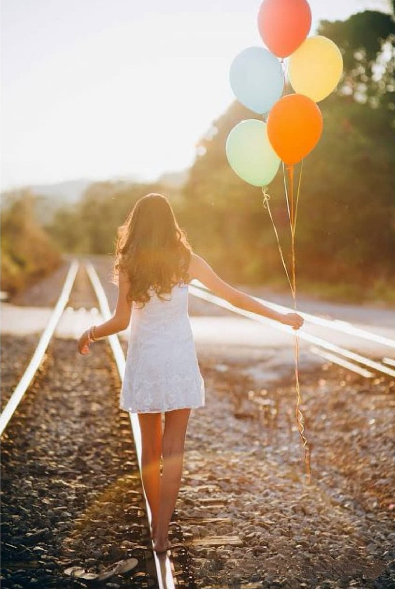 Mi noche más tranquila fue cuando acepté que ya no hay nada mas por hacer, y decidí....soltarte.💋