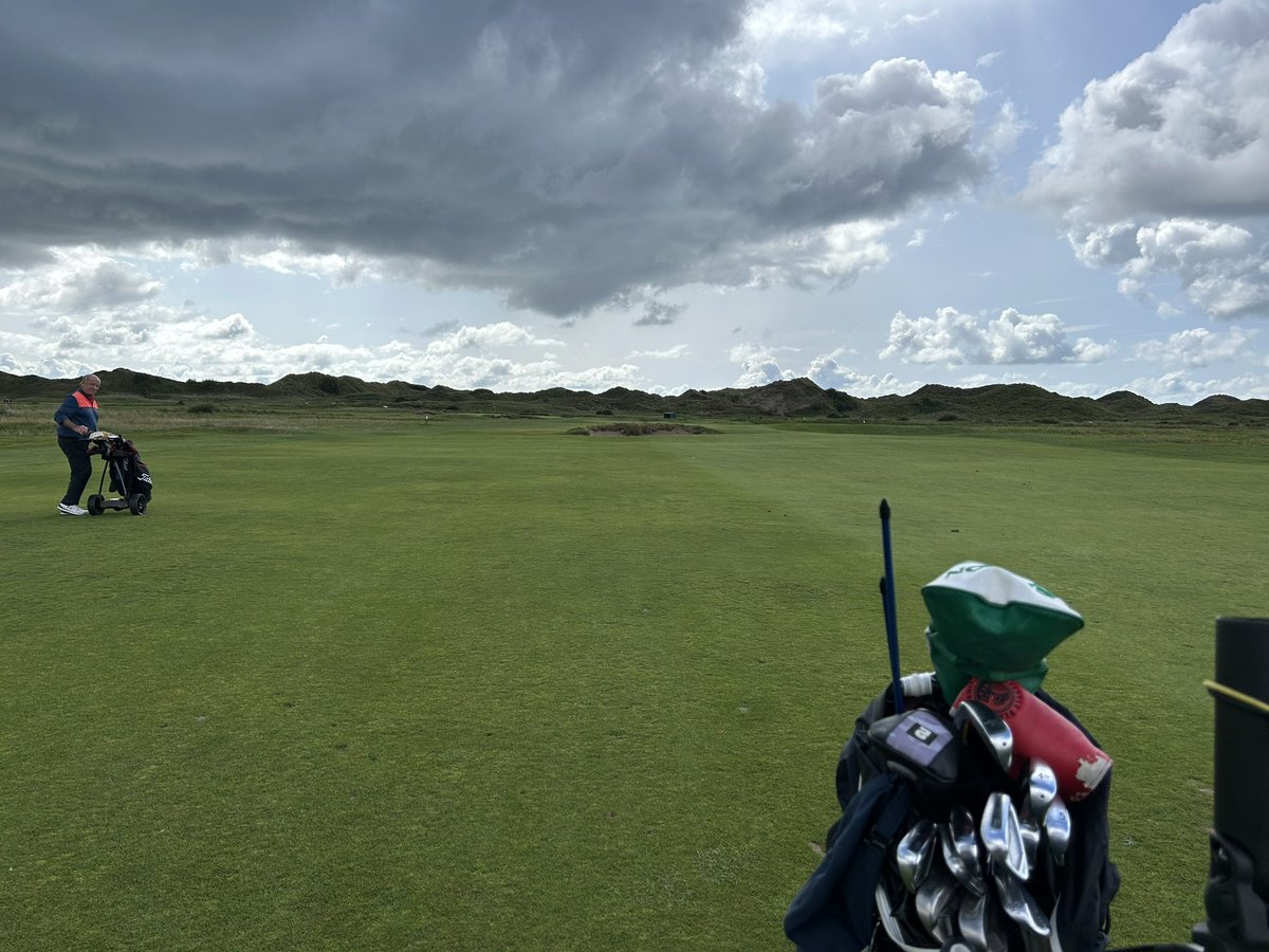 nleech7657's tweet photo. Great day with young Ricardo at the fantastic @royalstdavidsgc for Captainโs Day. Our golf was mediocre but weather held up & had good fun ๐๐๐๏ธโโ๏ธ#GreatGolfCourse #Snowdonia https://t.co/87qXL9QoSX