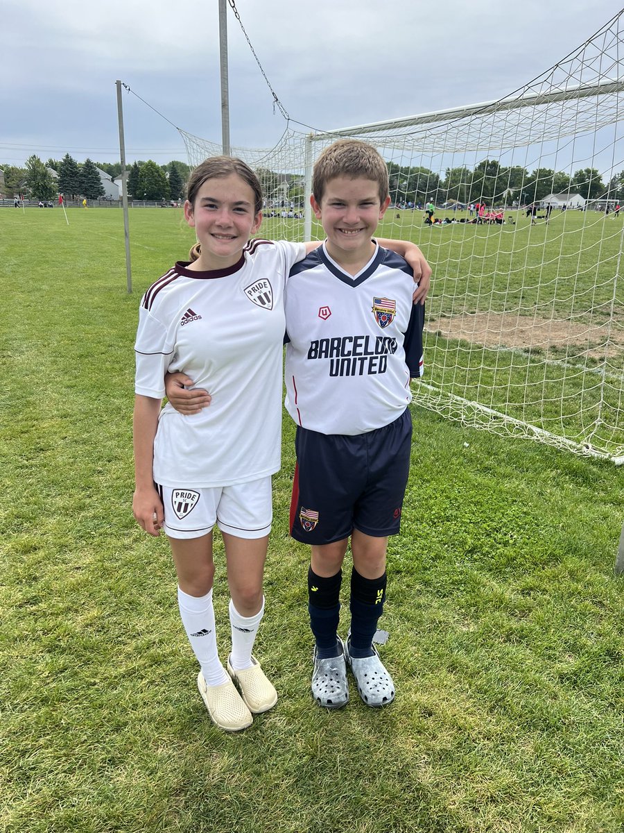 ShultzNicki's tweet photo. 🥎⚽️Meat Box Raffle to benefit Suzie, AJ, Emily, and Izzie! 

Tickets are $10 each or 3/$25

Meat Box from Bays Food Market in Lancaster.
10- 1# Burger
5-   1 # Sausage 
5 -  1 # Bacon
2-   2.5# Chicken Breast 
1-   4# Chuck Roast
2 - 5 pkg Pork Chops 
1 -  5# Burger Patties https://t.co/c9947un6UT