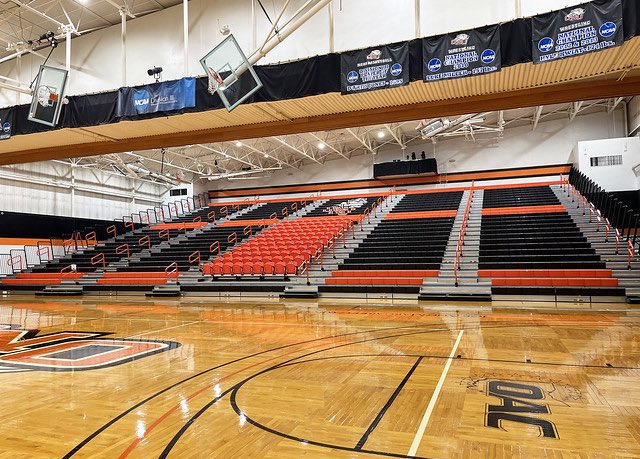 JordanFerg22's tweet photo. After a great camp with @ONU_hoops and some great talks with Coach Young, I’m proud to say I’ve received a offer to continue my basketball career at Ohio Northern University

@OhioBuckets @SpyReportOH @CoachLoom @RedmenRundown @FostoriaPride @FostoriaHSHoops @JonTropf https://t.co/6AaVETdXJj