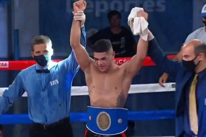 lujanhoy's tweet photo. @Sebastianpapes3 va en busca del título latino FIB
https://t.co/K0rFysD52m

El lujanense enfrentará al mexicano Diego Carmona en Córdoba por el cinturón latino mediano de la Federación Internacional de Boxeo. En su última pelea Papeschi logró el título sudamericano mediopesado. https://t.co/3zwza6Mspe