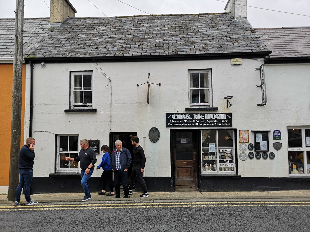 The <a href="/sligowhiskeyso1/">sligowhiskeysociety</a> Summer Distillery Tour to <a href="/SliabhLiagDistl/">SliabhLiagDistillers</a> - great tour and whiskey followed by some lovely grub in <a href="/nancysbarardara/">Nancy's Bar</a> and the trip rounded off with a pint in @ThomasConnolly_ #Sligowhiskeysociety #thomasconnollysligo