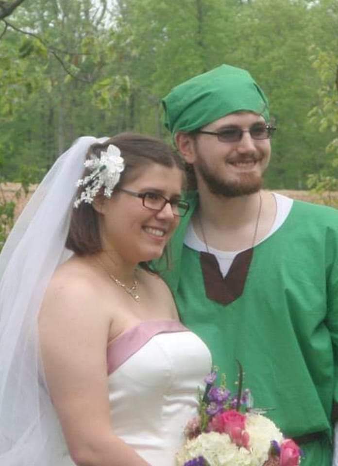Is_Just_Is's tweet photo. @TheTaraStark the chat in stream about the Legend of Zelda shirt boy reminded me that I don't think you saw my wedding photos https://t.co/6Lp1uRswLx