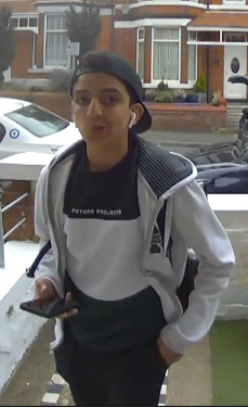 NYorksPolice's tweet photo. Urgent appeal to find a missing teenager from Scarborough 👇 

We're urgently appealing for information and sightings of 15-year-old Abdulrazak.

Abdulrazak is a Syrian national who was last seen yesterday. 

See our appeal here https://t.co/N9fa2OaS8g https://t.co/H3utYzc5Uj