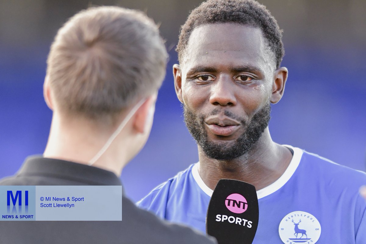 SL_SportsPhotos's tweet photo. Another 3pts on the board which moves @Official_HUFC to the top of the @TheVanaramaNL  after 5 games with goals from @ManiD10 &amp; @cooke_8 it was certainly a great day to be a #Poolie with John Askey also signing a new 3 year deal. 🔵⚪️🔵⚪️ 
.
.
.
📸📸 @MINewsSport1 https://t.co/MNm0Bp2IJT
