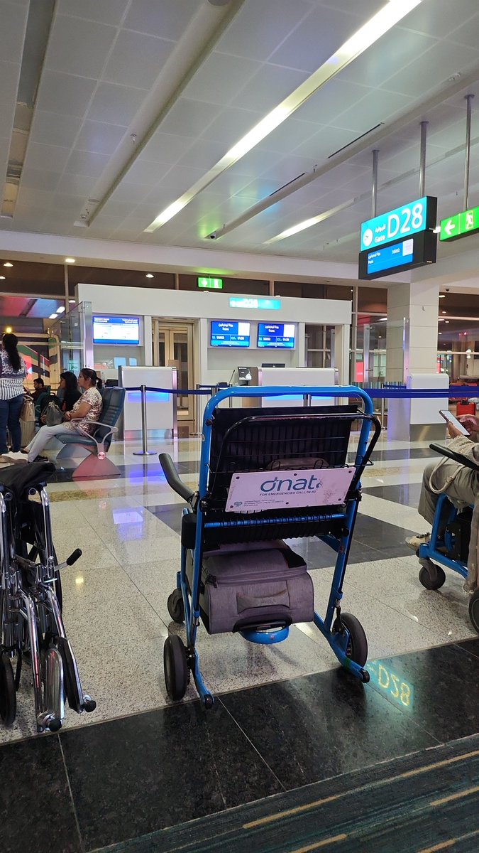 ApeksUm's tweet photo. @flyspicejet there's noone on the counter also to attend to queries or grievances.
Flight is already delayed by 1 hr 45 mins. https://t.co/n5eJQNSkaB