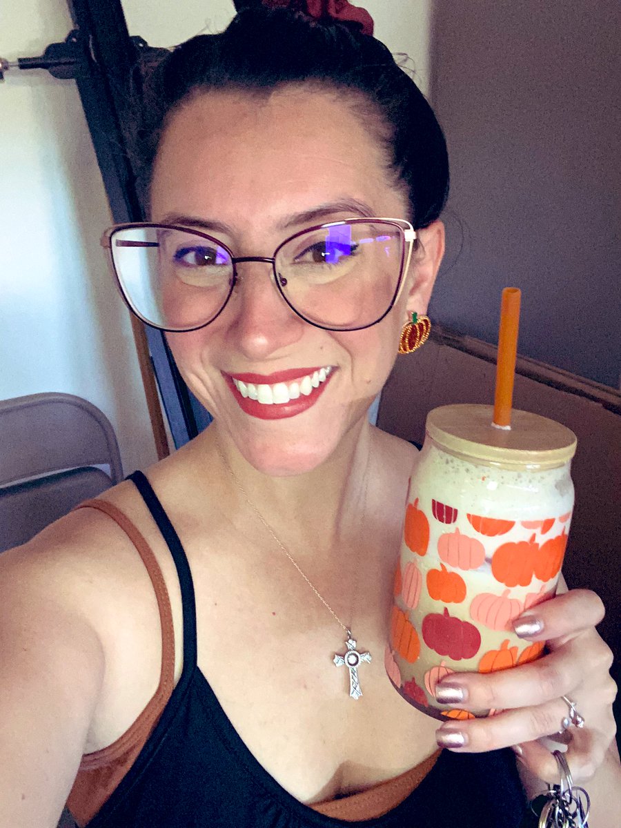 thattugglife's tweet photo. π Live on #Twitch!
https://t.co/W4rqH3neOZ
#hellopumpkin #fall #TwitchAffilate #TombRaider https://t.co/75n72oidGU