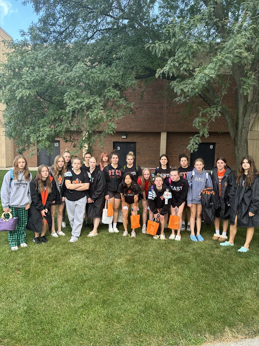 STCE_SwimDive's tweet photo. Girls Swimming &amp; Diving finished 8th place overall at the K.P. Invite at Hinsdale Central!!! #SaintsPride ⚜️ 🧡 🖤 https://t.co/vHSlhrz6JA