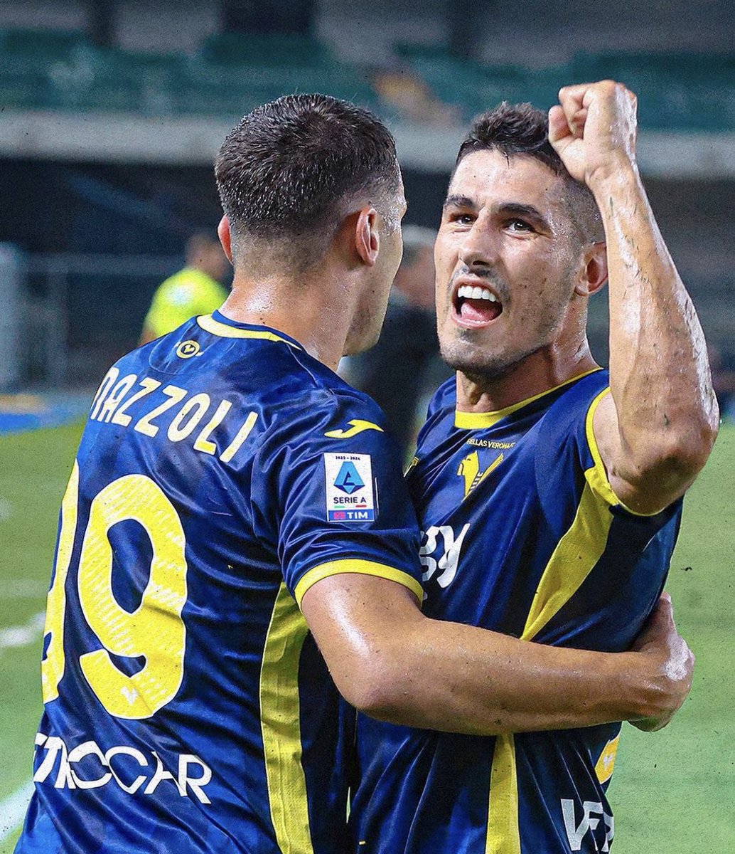 6ixSideCalcio's tweet photo. A day of upsets as Frosinone &amp; Verona both pull off massive upsets to defeat Atalanta &amp; Roma 2-1 🤯

#Frosinone #Atalanta #FrosinoneAtalanta #Roma #Verona #VeronaRoma #Monterisi #Harroui #Zapata #Aouar #Duda #Ngonge #Calcio #Italy #Italia #SerieA #Football #Italiansoccer https://t.co/512e6NDlFN